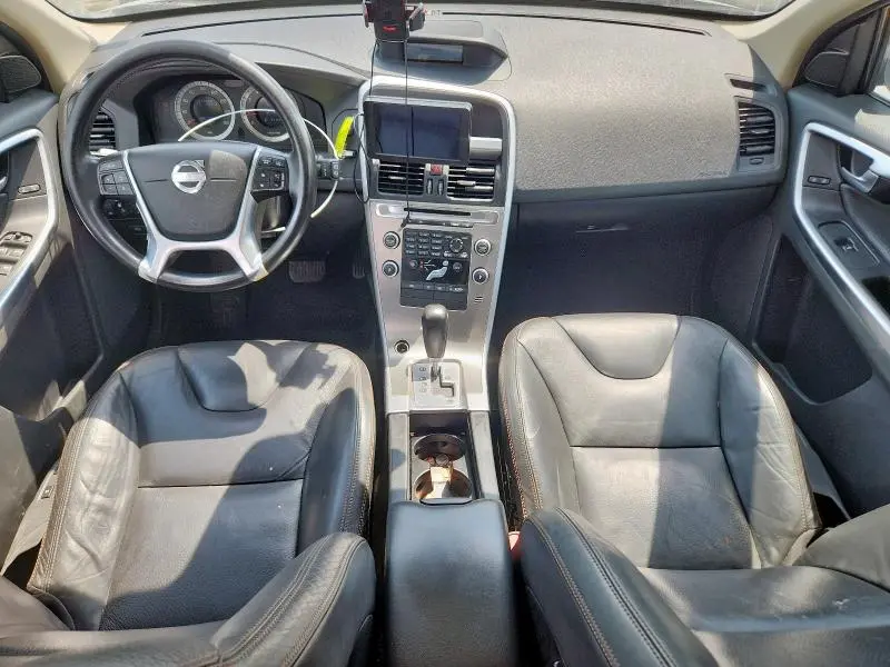 2011 VOLVO XC60 T6  