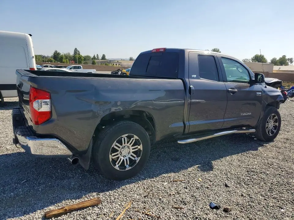 2017 TOYOTA TUNDRA SR5  