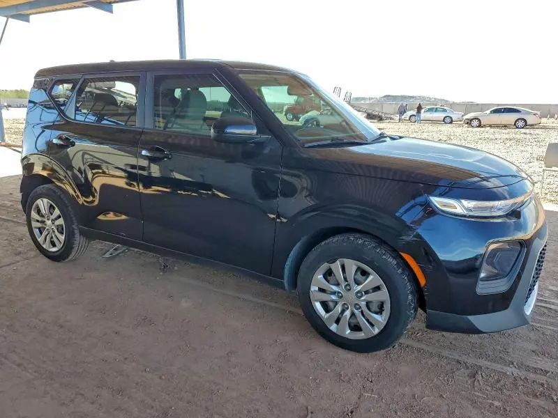 2022 KIA SOUL LX  