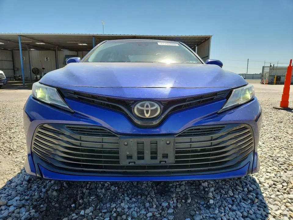 2018 TOYOTA CAMRY LE  