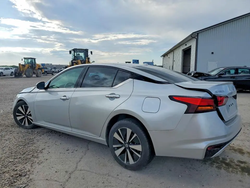 2020 NISSAN ALTIMA SL  