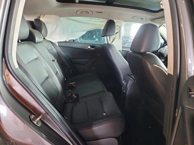2012 VOLKSWAGEN TIGUAN S  