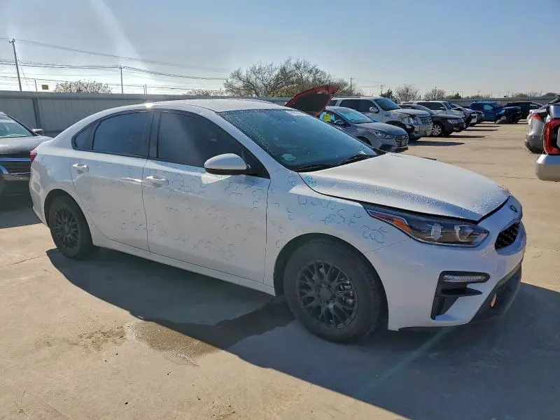 2021 KIA FORTE FE  