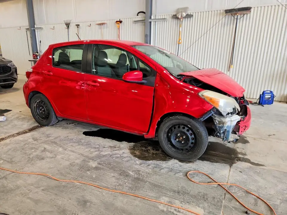 2014 TOYOTA YARIS 5-DOOR LE  