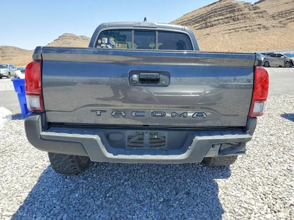 2020 TOYOTA TACOMA SR5  