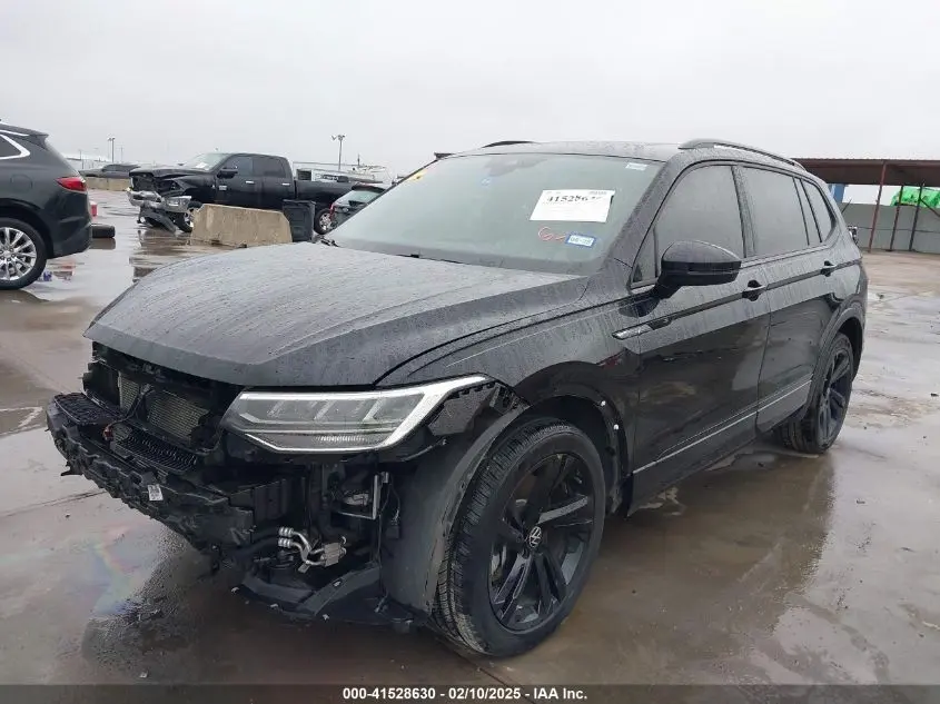 2023 VOLKSWAGEN TIGUAN 2.0T SE R-LINE BLACK