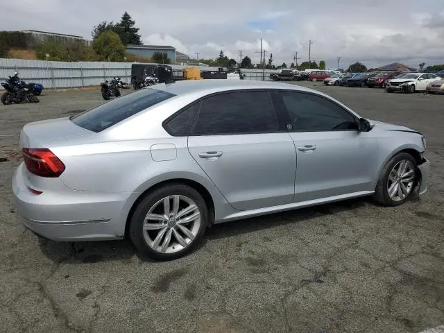 2019 VOLKSWAGEN PASSAT WOLFSBURG  