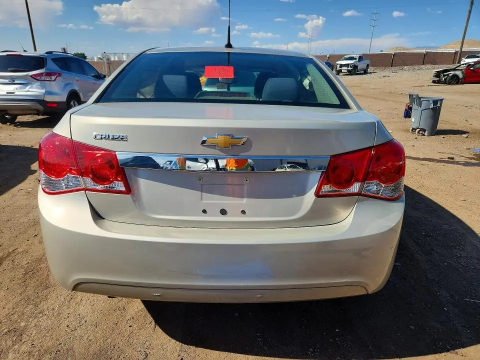 2014 CHEVROLET CRUZE LS  