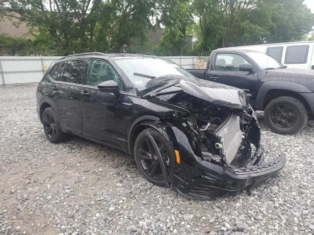 2024 VOLKSWAGEN TIGUAN SE R-LINE BLACK  