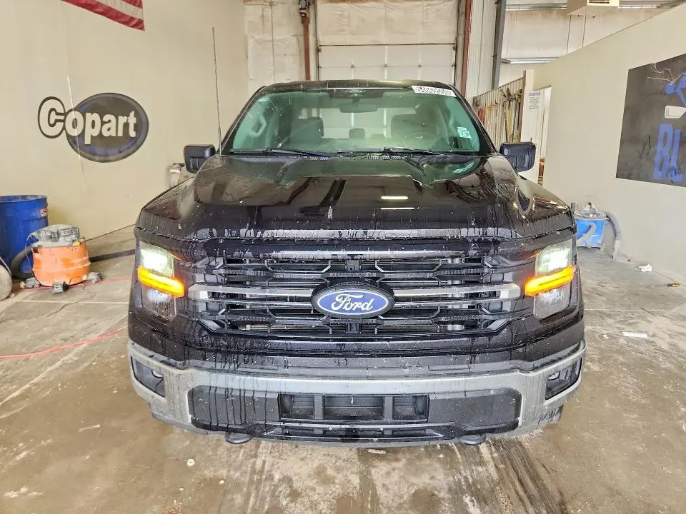 2025 FORD F150 XLT  