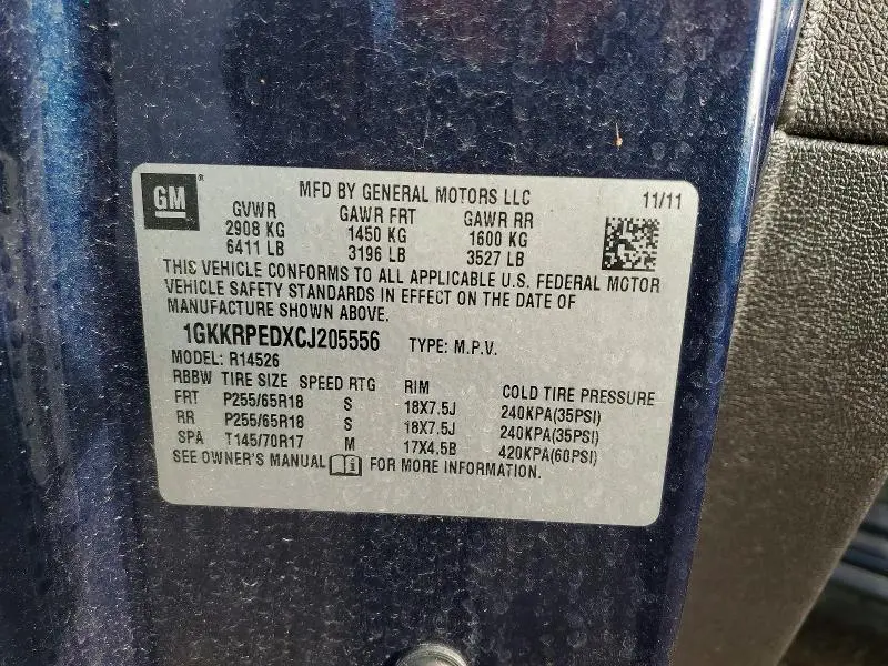2012 GMC ACADIA SLE  