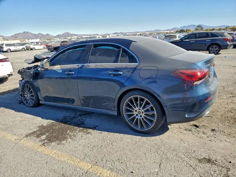 2021 MERCEDES-BENZ A 220  