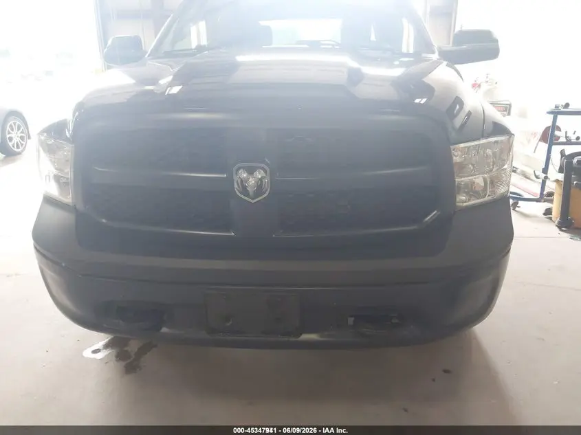 2019 RAM 1500 CLASSIC TRADESMAN  4X4 5'7 BOX
