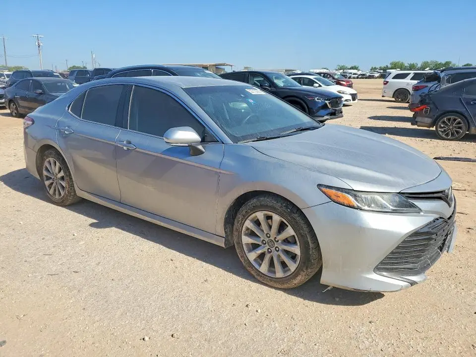 2018 TOYOTA CAMRY LE  