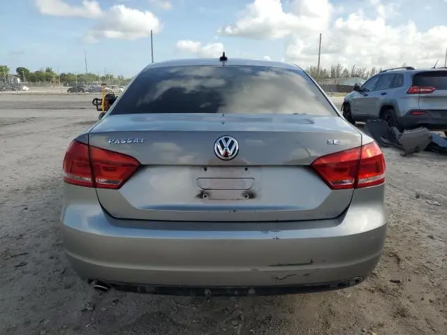 2013 VOLKSWAGEN PASSAT SE  
