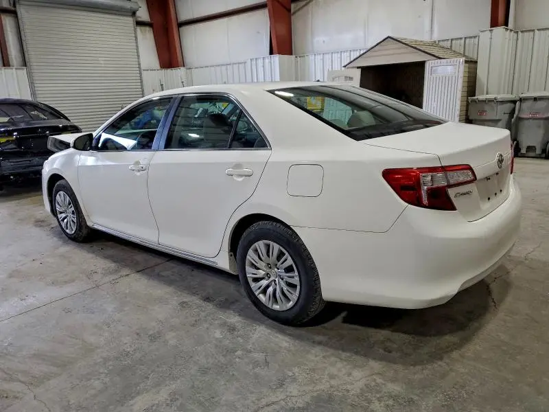 2014 TOYOTA CAMRY L  