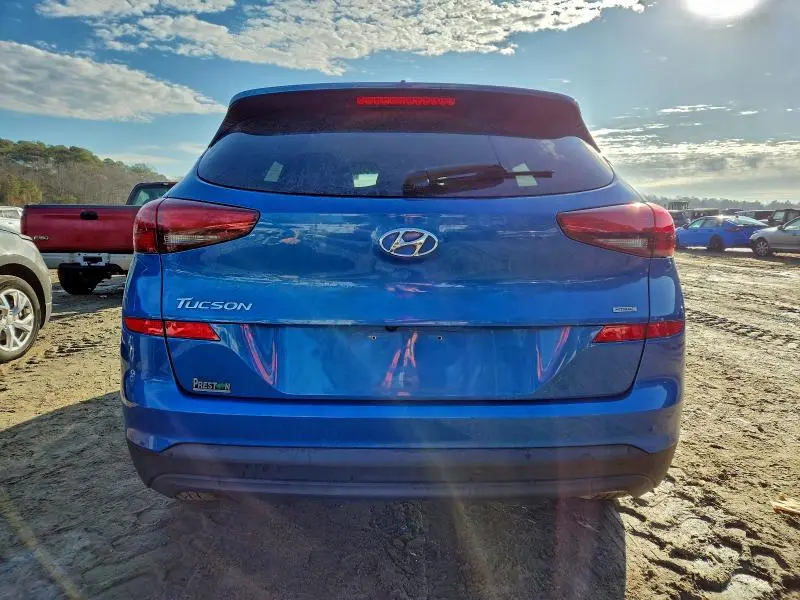 2021 HYUNDAI TUCSON SE  