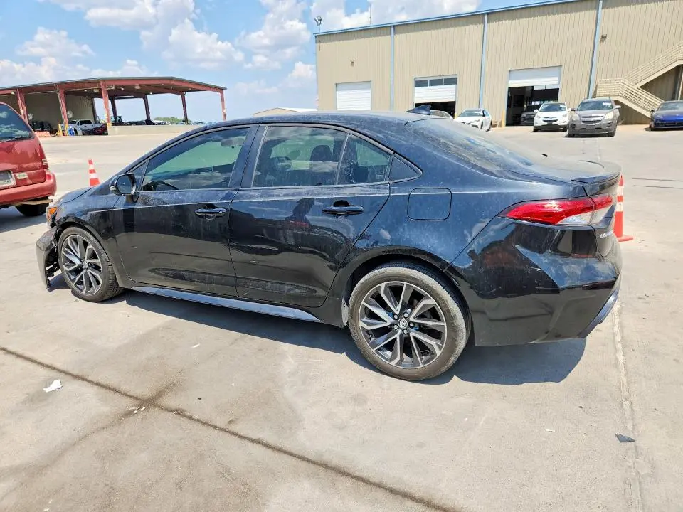 2021 TOYOTA COROLLA SE  