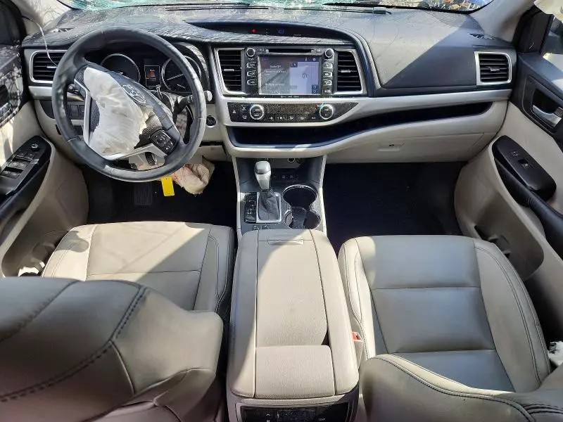 2016 TOYOTA HIGHLANDER XLE  