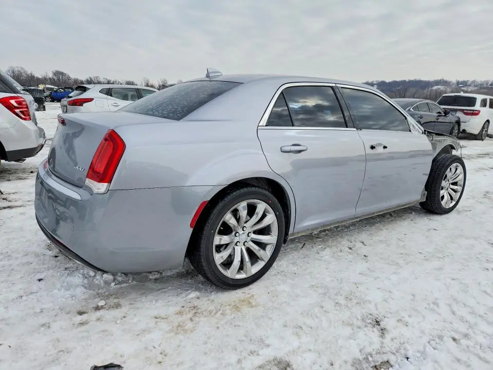 2018 CHRYSLER 300 TOURING  