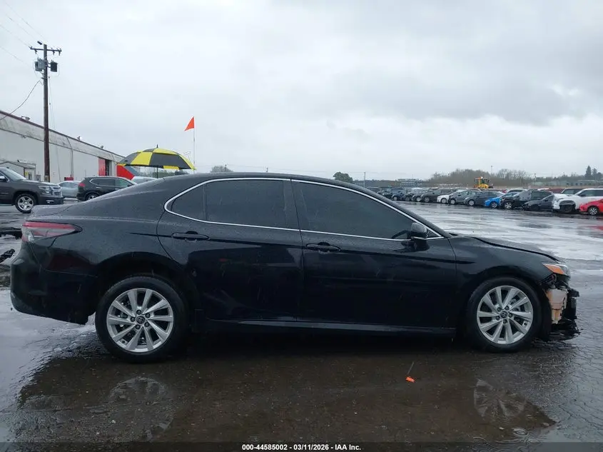 2022 TOYOTA CAMRY LE AWD