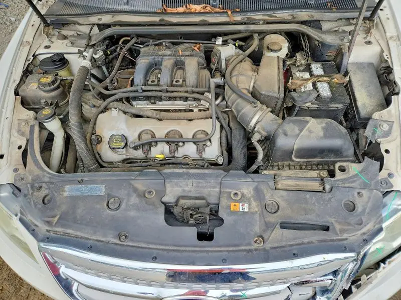 2011 FORD TAURUS SE  