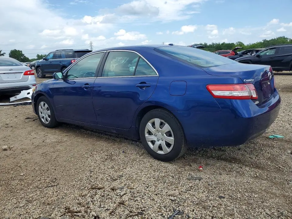 2010 TOYOTA CAMRY LE  