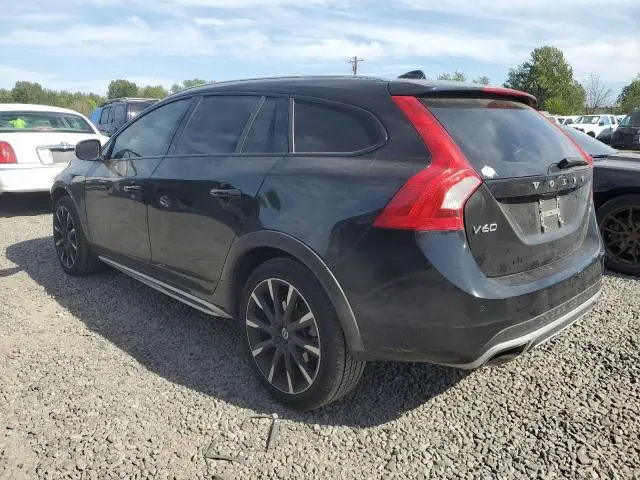 2016 VOLVO V60 CROSS COUNTRY PREMIER  