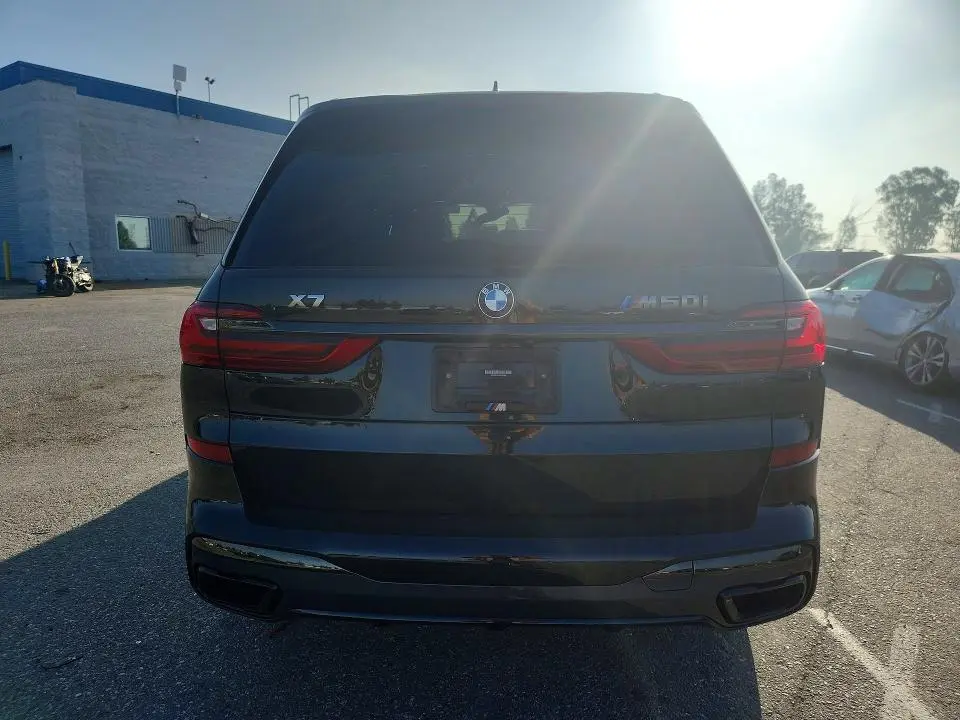 2021 BMW X7 M50I  