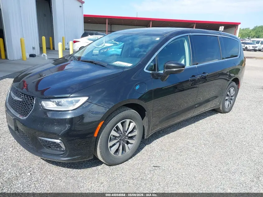 2022 CHRYSLER PACIFICA HYBRID TOURING L