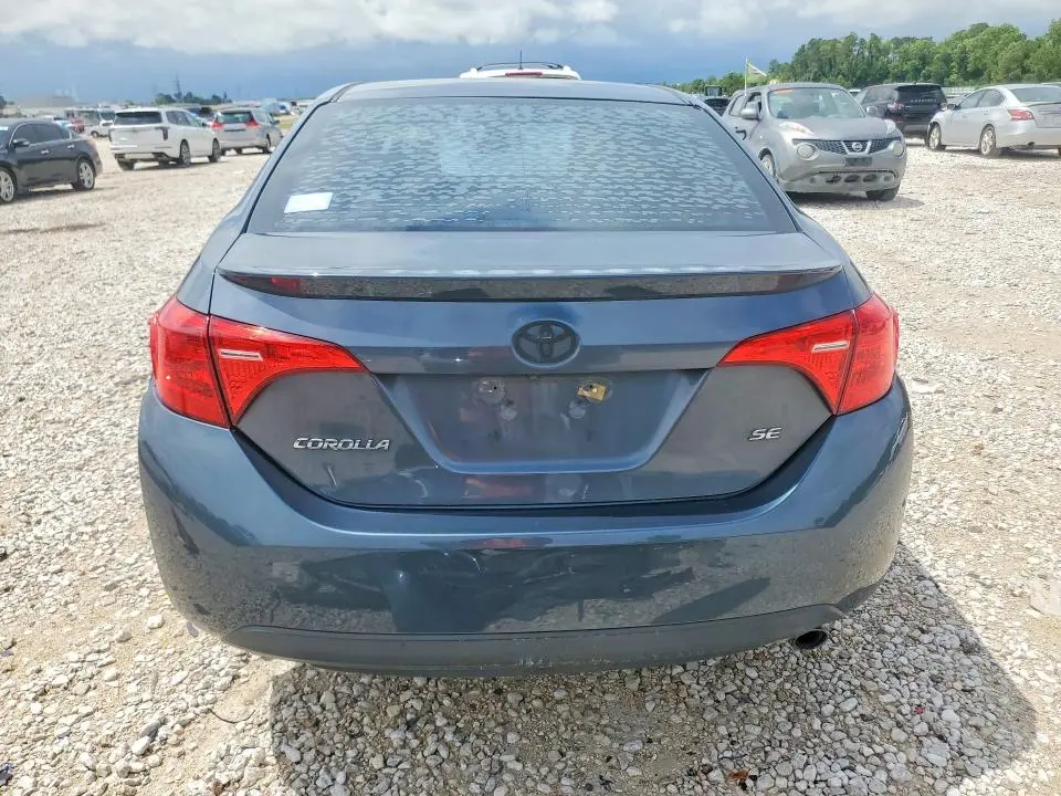 2018 TOYOTA COROLLA SE  