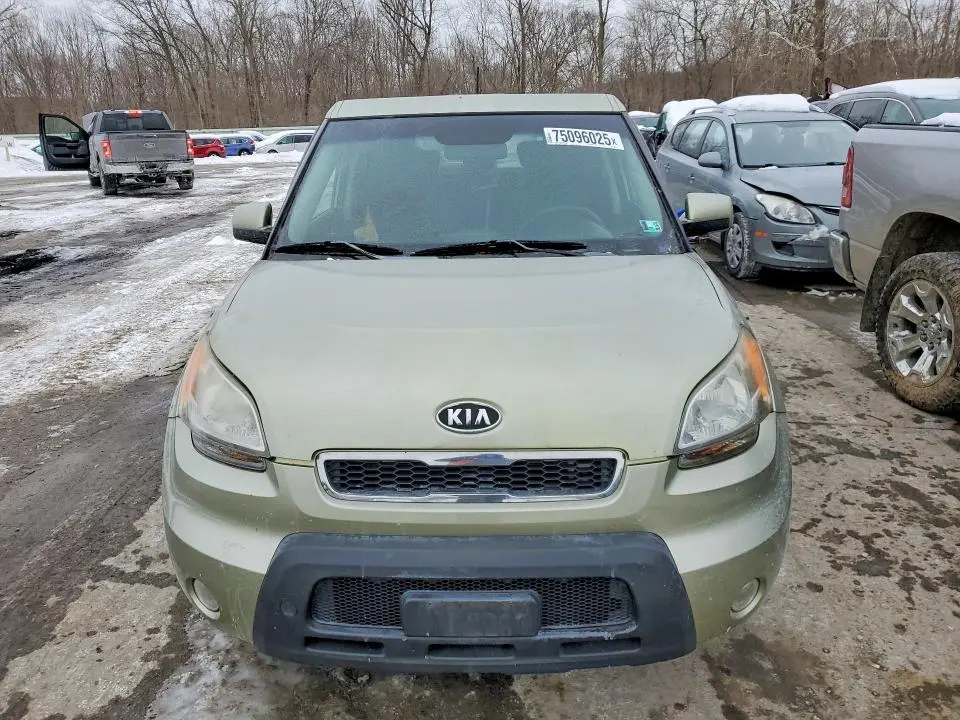 2010 KIA SOUL +  