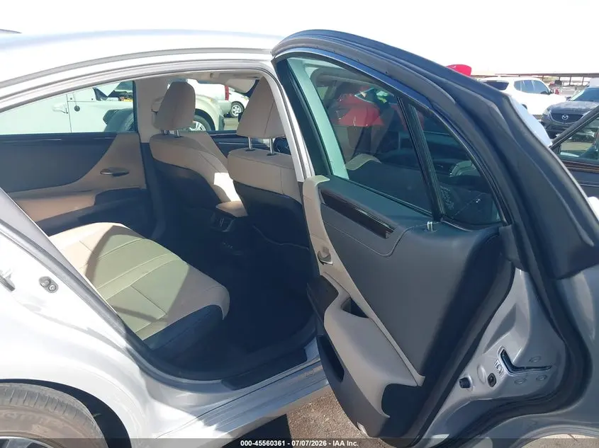 2019 LEXUS ES 300H  
