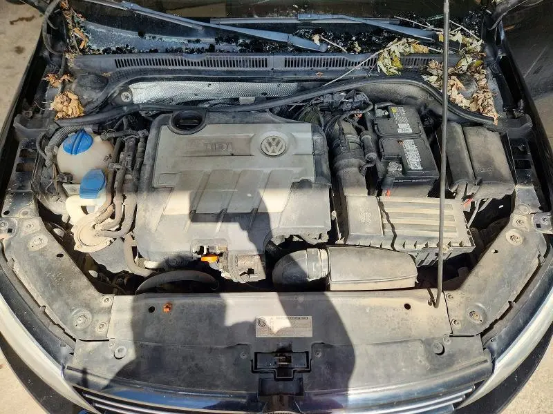 2011 VOLKSWAGEN JETTA TDI  
