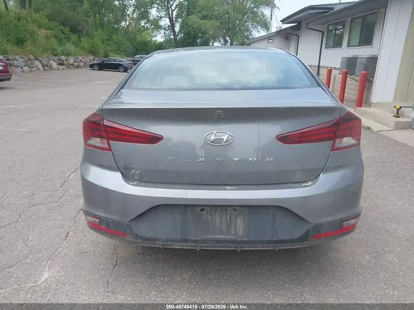 2019 HYUNDAI ELANTRA SE