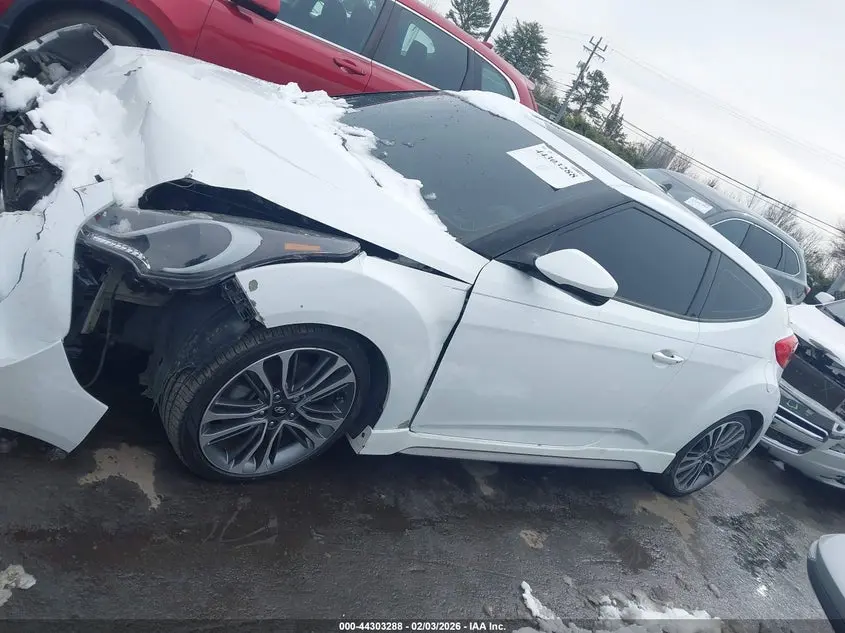 2016 HYUNDAI VELOSTER TURBO