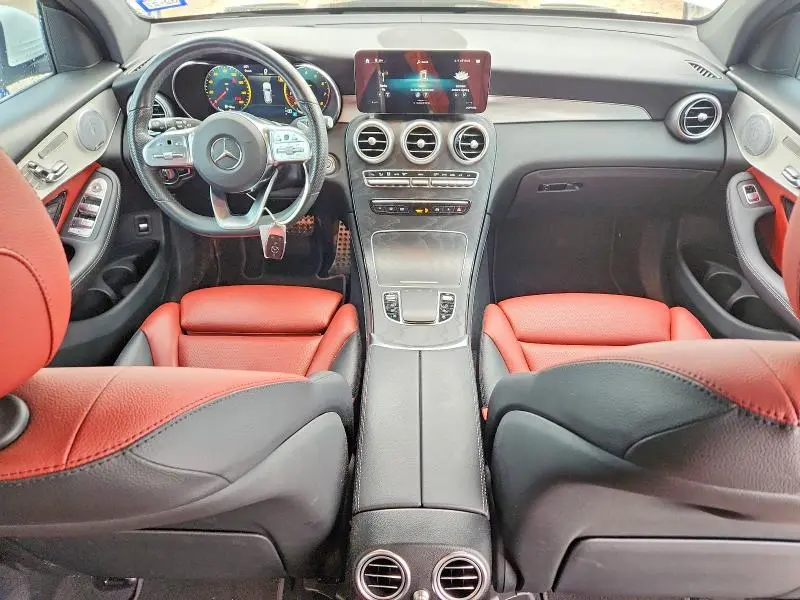 2021 MERCEDES-BENZ GLC 300  