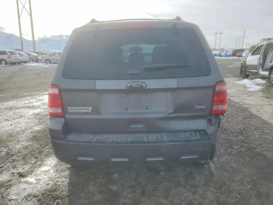 2012 FORD ESCAPE XLT  