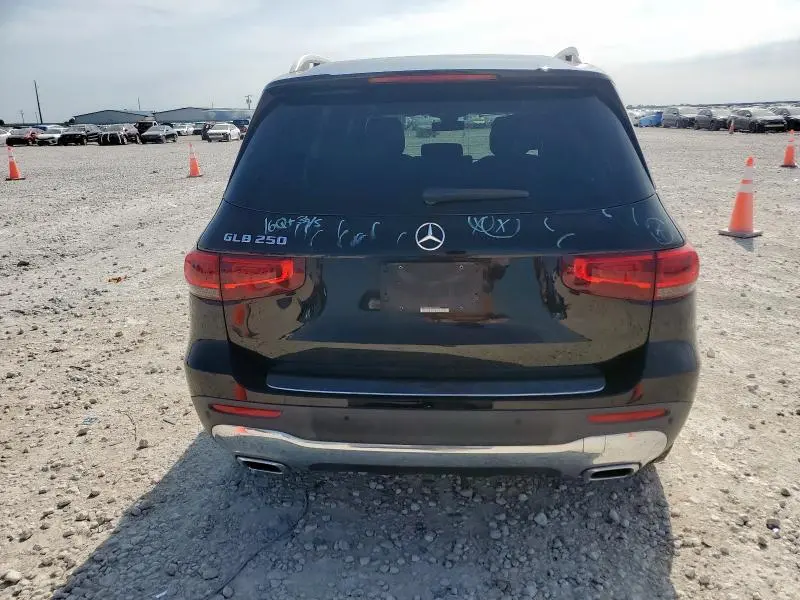 2020 MERCEDES-BENZ GLB 250  