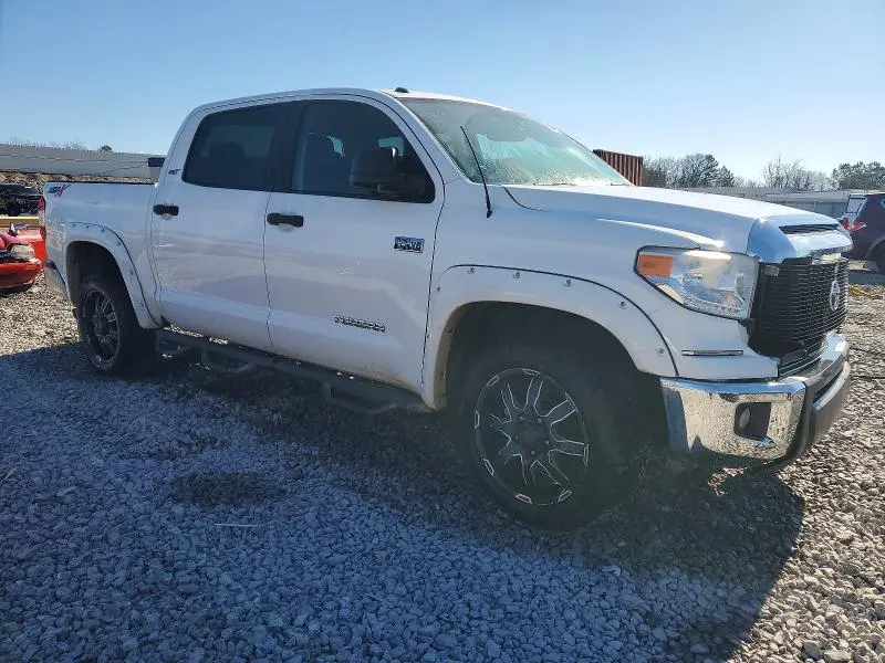 2017 TOYOTA TUNDRA SR5  