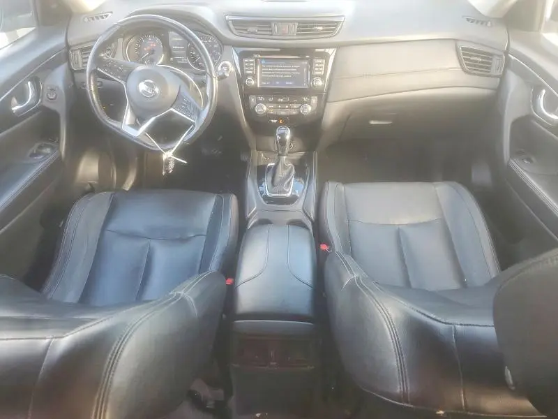 2017 NISSAN ROGUE SL  