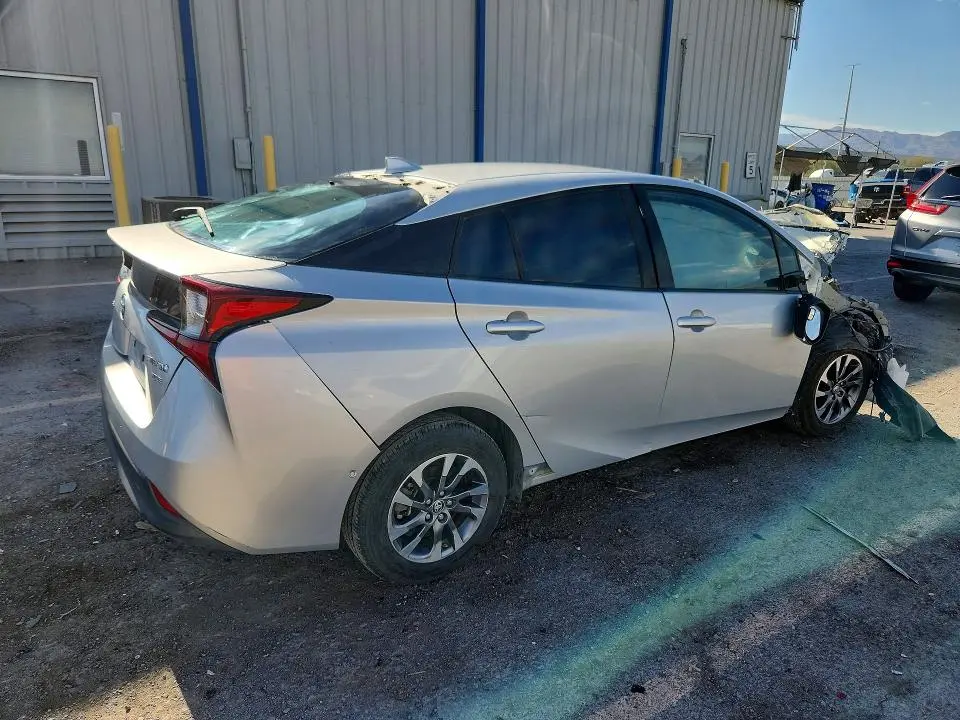 2019 TOYOTA PRIUS XLE  
