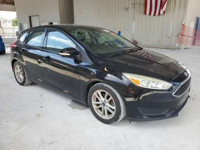 2017 FORD FOCUS SE  