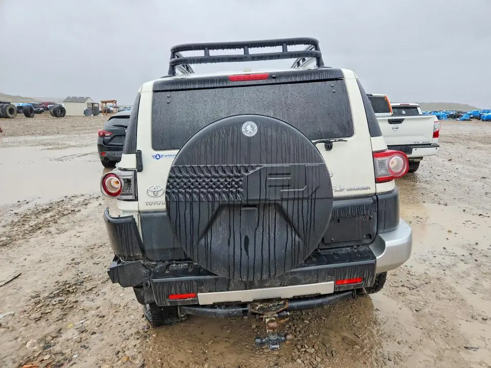 2014 TOYOTA FJ CRUISER   