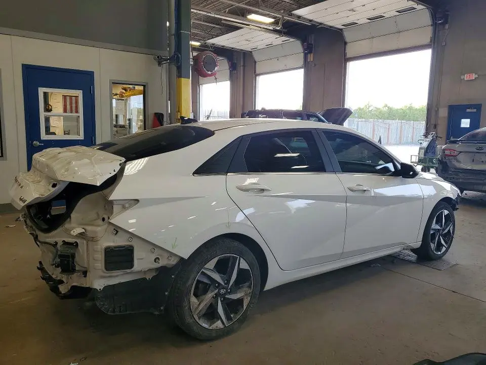 2022 HYUNDAI ELANTRA LIMITED  