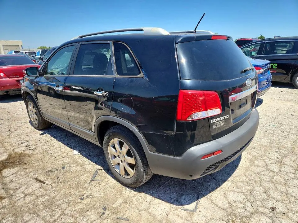 2013 KIA SORENTO LX  