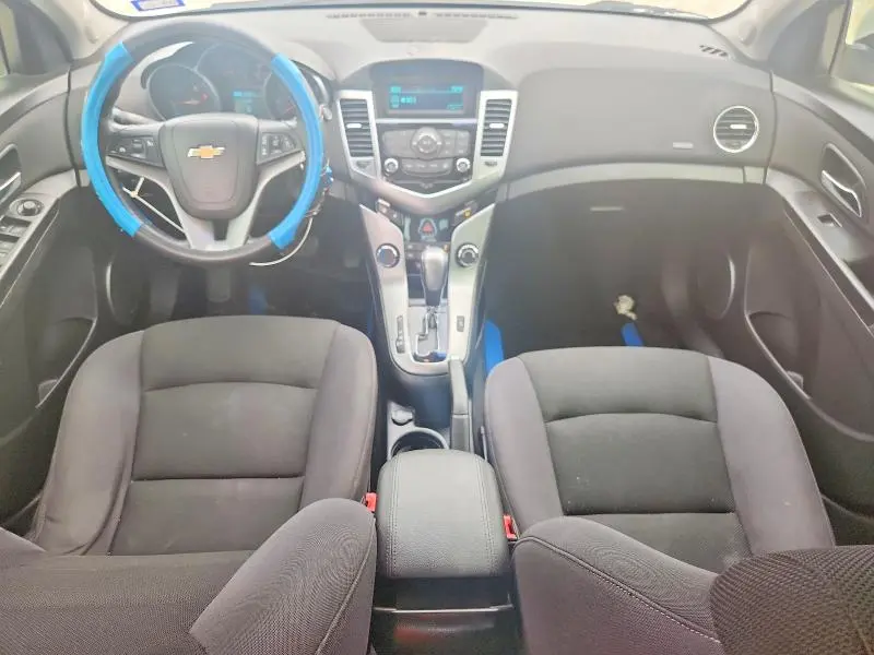 2013 CHEVROLET CRUZE LT  