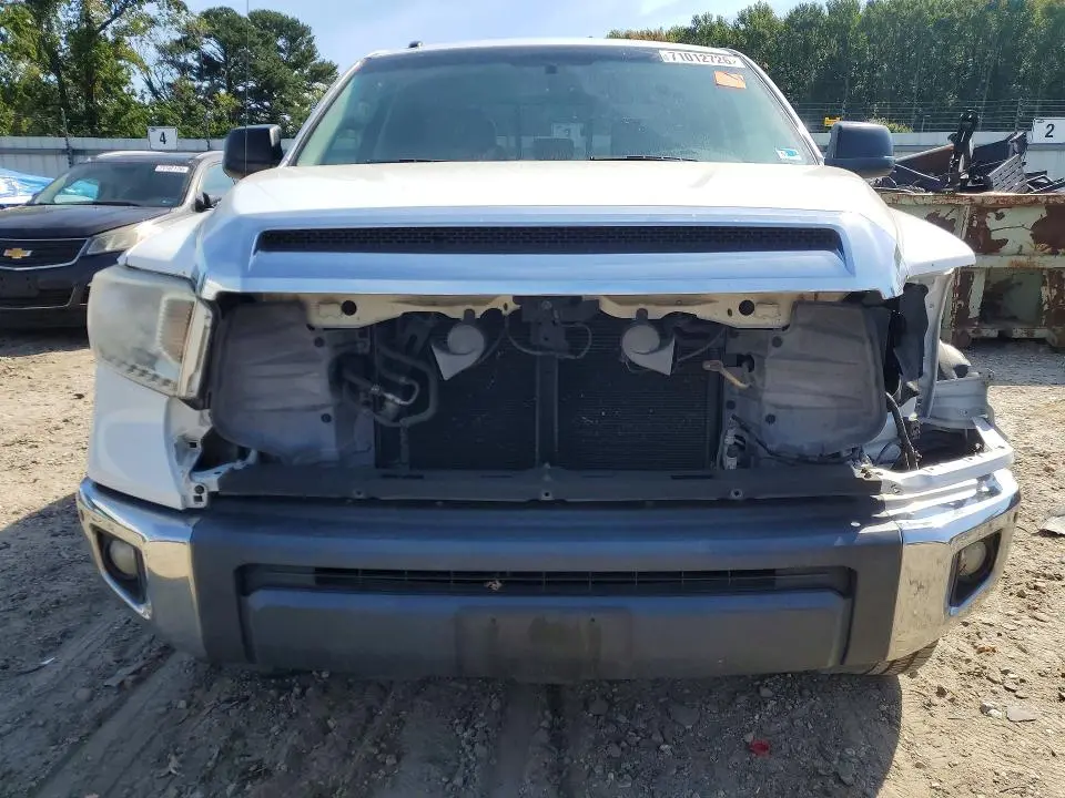 2016 TOYOTA TUNDRA SR5  