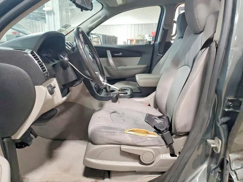 2011 GMC ACADIA SLE  