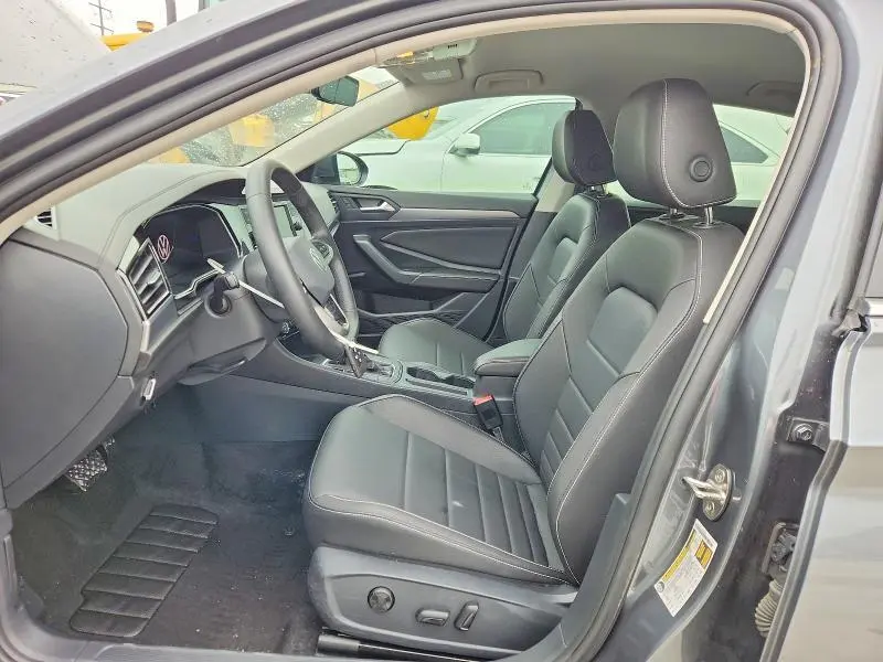 2024 VOLKSWAGEN JETTA SE  